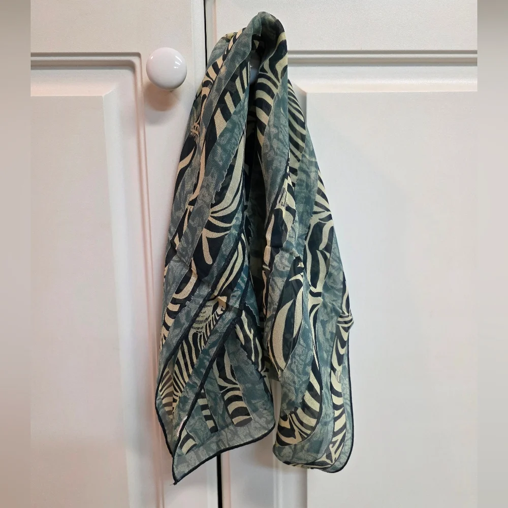 Elaine Gold for Collection XIIX Abstract Leaf Stripe Oblong Scarf